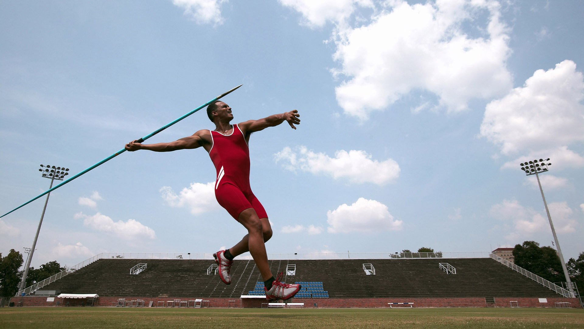 中国足球比赛氛围营造与球迷安全管理，足球比赛现状